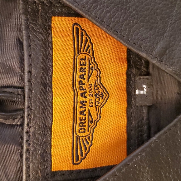 Dream Apparel Toddler Leather Vest with silver embellishments Size Large - Picture 3 of 6